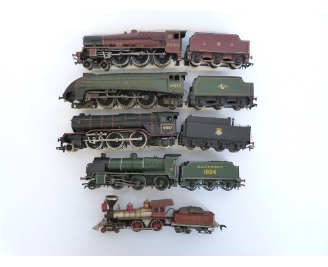 Five Bachmann 00 gauge locomotives including Mallard, Jutland, Queens etc