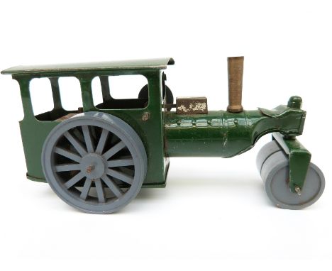 Tri-ang Minic clockwork tinplate Steam Roller with green body, grey wheels and original key