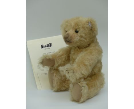 Steiff Teddy Bear 1906 Replica Mr Vanilla with vanilla mohair, 35cm, limited edition 766/100 with certificate of authenticity