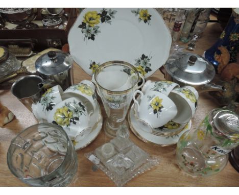 A part tea service by Queen Anne and similar 