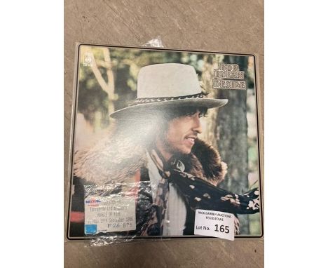 Records : BOB DYLAN  - LP Desire signed in 1986 at Colston Hall Bristol, while filmed the movie Hearts of Fire