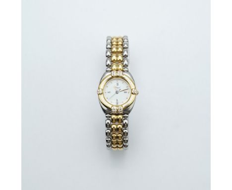 {Feine Chopard-Damenarmbanduhr,} Modell Gstaad. Goldlunette mit ca. 0,30 ct. Brillanten besetzt. Weißes Zifferblatt. Zentrals