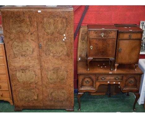 A harlequin five piece bedroom suite comprising wardrobe, side table, bed frame and pair of bedside cabinets, the wardrobe la