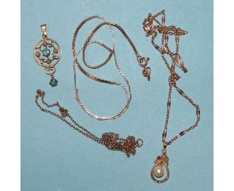 A 9ct gold neck chain with cultured pearl pendant, 4.4g, two broken 9ct gold chains, 5.8g and a small 9ct gold pendant, 1.35g