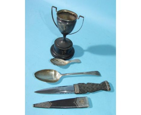 A silver mounted sgian dubh with cairngorm-mounted wood handle and leather sheath, Edinburgh 1955, an Exeter caddy spoon and 