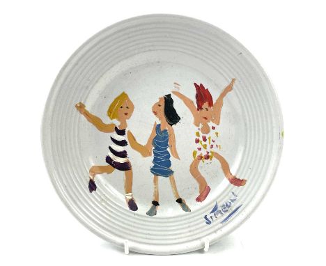 Simeon STAFFORD (1956)Three FiguresMixed mediaSignedDiameter: 23cmVery minor pigment abrasions. No damage to the ceramic.