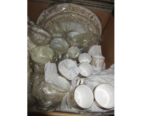 Royal Worcester Hyde Park pattern extensive eight place setting dinner, tea and coffee service