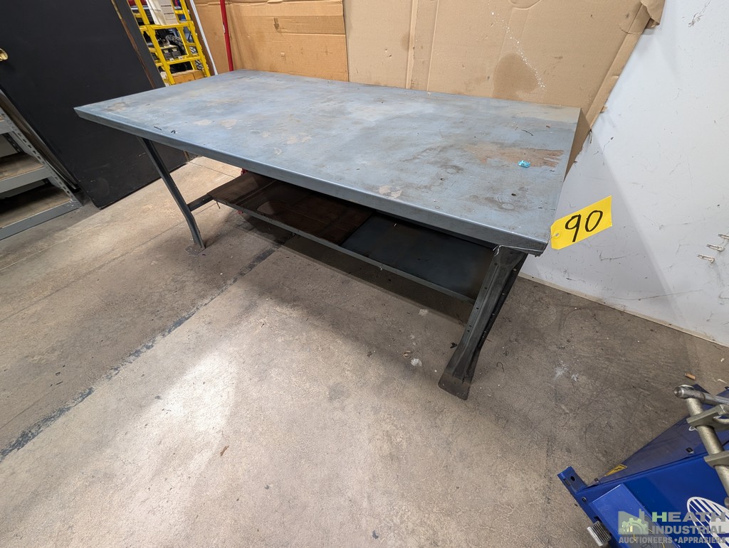 Lot 90