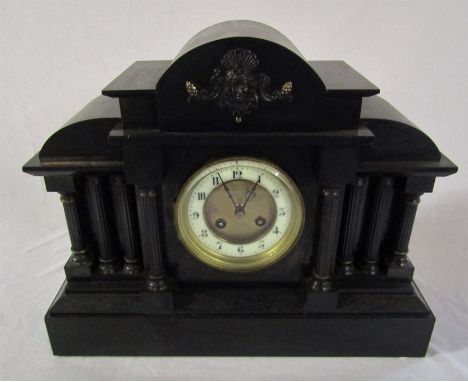 Victorian slate mantle clock H 31 cm, L 38 cm, D14 cm (with key)