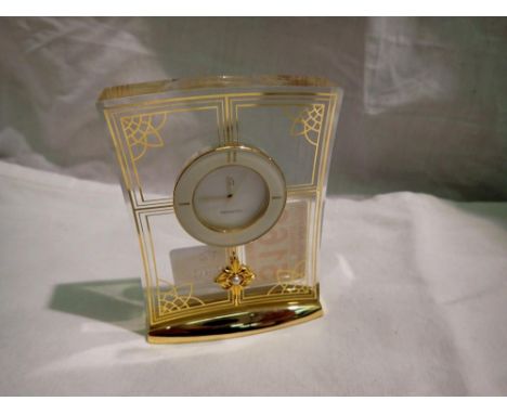 Small Mikimoto pearl clock. H: 10 cm. UK P&amp;P Group 1 (£16+VAT for the first lot and £2+VAT for subsequent lots) 