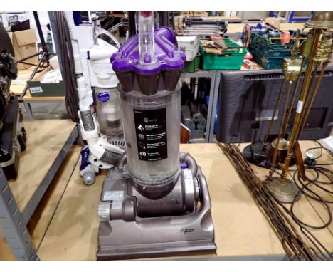 Dyson DC33 vacuum cleaner. All electrical items in this lot have been PAT tested for safety and have passed. This does not co