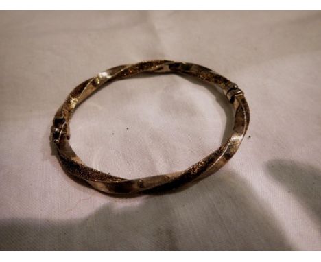 Silver bangle with textured finish. UK P&amp;P Group 1 (£16+VAT for the first lot and £2+VAT for subsequent lots) 