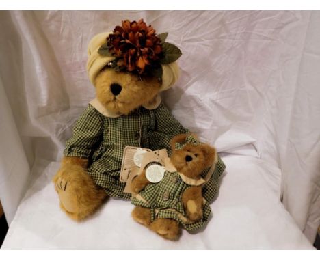 Two Boyds bears, Abigail and Emmie Brambleberry. UK P&amp;P Group 1 (£16+VAT for the first lot and £2+VAT for subsequent lots
