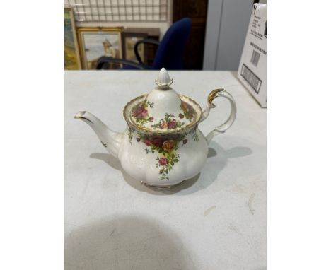Royal Albert Old Country Roses teapot (seconds quality). UK P&amp;P Group 3 (£30+VAT for the first lot and £8+VAT for subsequ