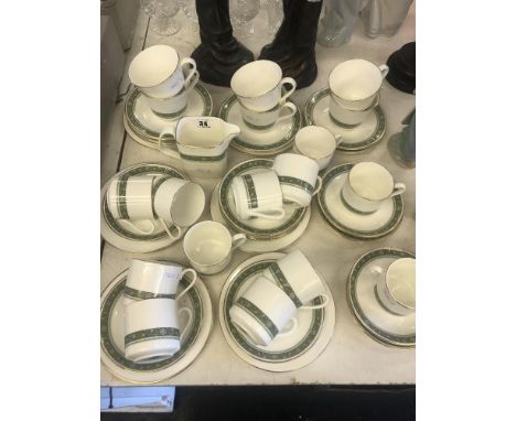 Royal Doulton 'Rondelay' tea/ coffee service