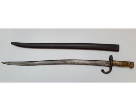 19thC long bayonet with matching scabbard,72 cm long 