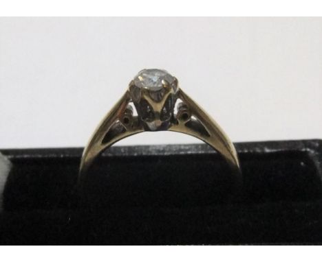 9ct yellow gold diamond solitaire ring (approx 0.25ct)Approx 2.1 grams gross,            size K/L 