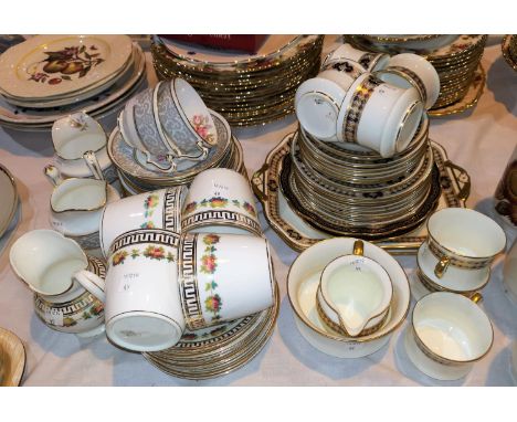 A pair of Royal Worcester cabinet plates; a Cauldon bone china tea service, 22 pieces; etc. 