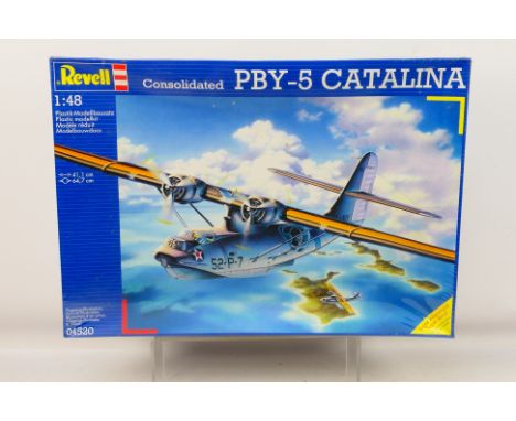 Revell - A vintage 1995 boxed 1:48 scale Revell #04520 Consolidated PBY-5 Catalina plastic military aircraft model kit. The k