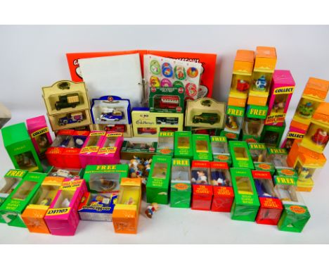 Lledo - Oxford Diecast - Other - A mixed lot that includes a small group of diecast such as Lledo Walkers Crisps Van; Corgi S