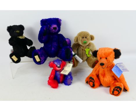 Deans Rag Book - A slueth of five Deans Rag Book and artists teddy bears. Lot includes a Deans Rag Book Limited Edition 'Nero