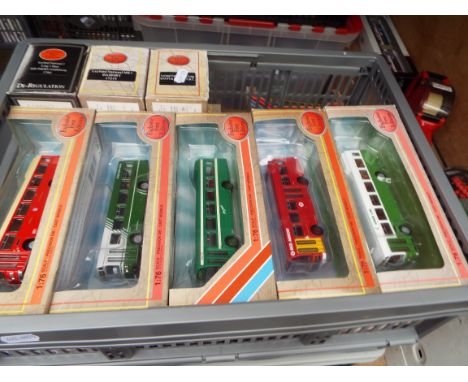 EFE by Gilbow - 20 off 1:76 scale model buses, all appear mint in ex or better original boxes   (this does not constitute a g