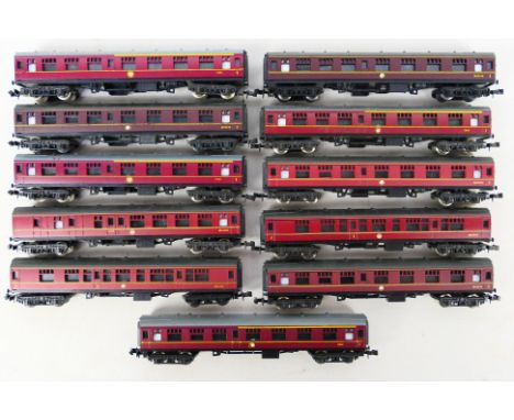 Lima - An unboxed rake of 11 Lima N gauge passenger coaches. Lot includes Lima #314 BR Mk1 CK corridor composite M25276 in ma