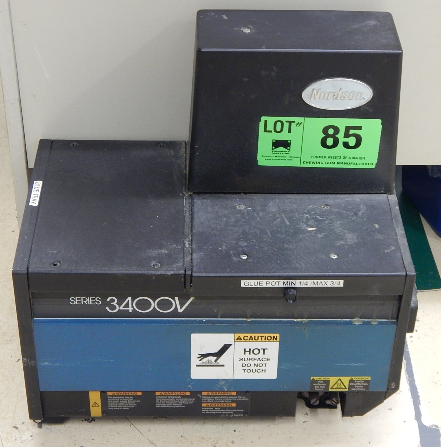 NORDSON SERIES 3400V GLUE APPLICATOR