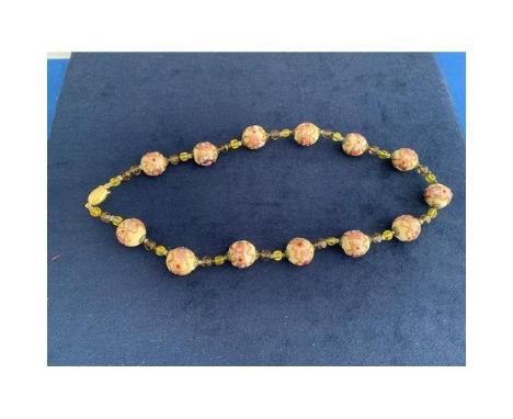 VINTAGE MURANO GLASS CREAM, PINK &amp; YELLOW COLOURED BEAD NECKLACE WITH 9CT GOLD CLASP, 18 INCH 