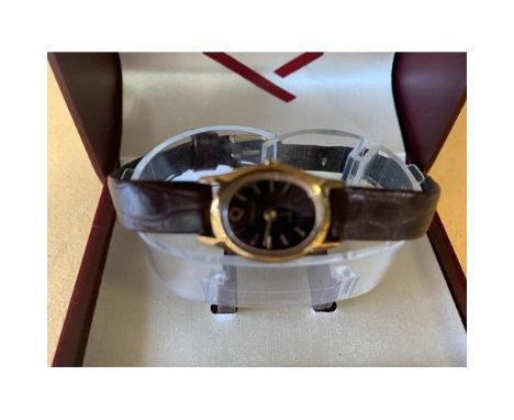 A LADIES BOXED TIMEX QUARTZ WRISTWATCH 