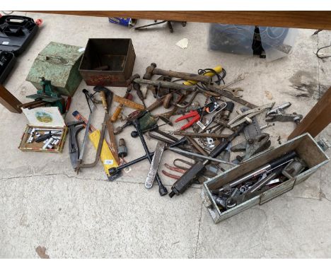 A LARGE COLLECTION OF TOOLS TO INCLUDE SAWS, WHEELBRACE, SPANNERS, DRILL BITS ETC 