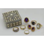 1 Konv. Schmuck je GG 14ct. mit Edelsteinen wie z.B. Amethyste, je Asp./Tsp. im Modeperlendöschen