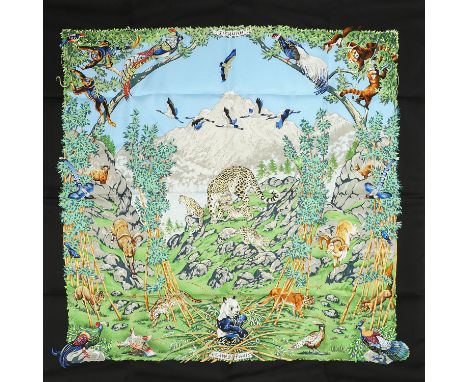HERMÈS Seidencarré "SICHUAN", by Robert Dallet, Entwurf erstmals erschienen 1995. Akt. NP.: 495,-€. 100% Seide. Im Herzen Chi