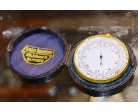POCKET BAROMETER WITH FITTED LEATHER CASE     