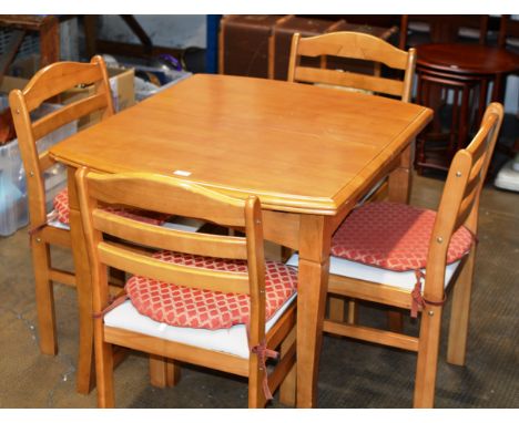 MODERN KITCHEN TABLE WITH 4 MATCHING CHAIRS     