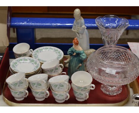 TRAY CONTAINING GOEBEL FIGURINE, LLADRO STYLE FIGURINE, QUANTITY TEA WARE &amp; 2 PIECES OF CRYSTAL WARE     