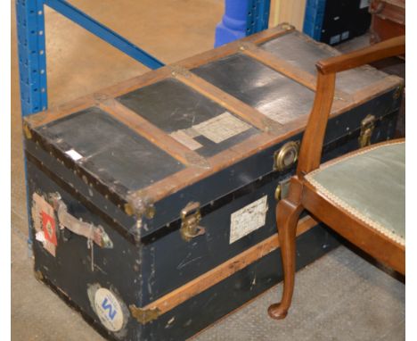 VINTAGE TRUNK     