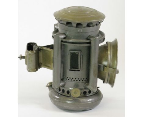 A c1899 C. T. Ham Manufacturing Co. 'Diamond' regenerative kerosene lamp of interesting design (circulation of warm air to he