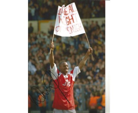 Ian Wright Arsenal Signed 12 x 8 inch football photo. Good Condition. All autographs come with a Certificate of Authenticity.