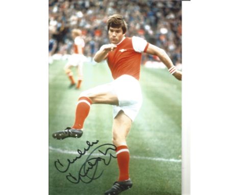 Malcolm Mcdonald Arsenal Signed 12 x 8 inch football photo. Good Condition. All autographs come with a Certificate of Authent