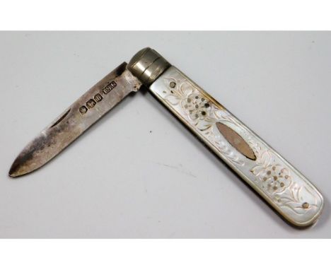 A 1919 I. S. Greenberg &amp; Co. Sheffield silver fruit knife with mother of pearl handle, 4.25in extended