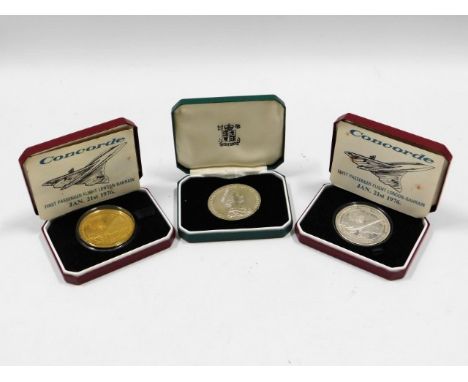 Two limited edition Jan 21st 1976 Concorde first passenger flight silver proof commemorative crowns including one 22ct gold p