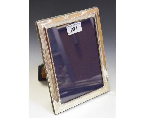 An Elizabeth II silver easel photograph frame, Sheffield 1998