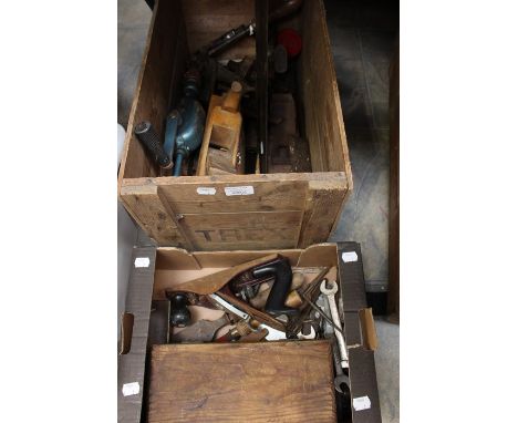 A collection of assorted tools to include wood planes, saws and others (2 boxes)