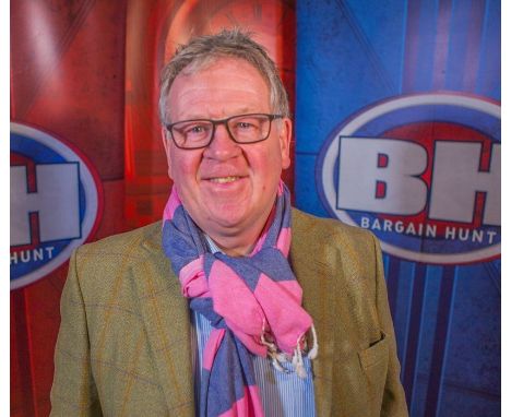 Explore all things Royal Worcester with Philip Serrell                                    Join Bargain Hunt expert Philip Ser