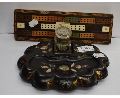 Late 19th Century papier mache inkwell with mother of pearl inlaid detail and cribbage board with parquetry inlaid detail