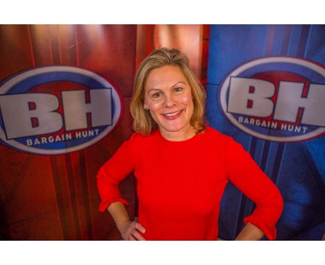 Join Bargain Hunt's Kate Bliss on a shopping spree in the beautiful Herefordshire countryside. Kate will take you 'bargain hu