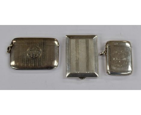 A George V plain silver vesta case, the front engraved: New Bolingbroke H Colville Great War 1914-19, Smith & Bartlam, Birmin