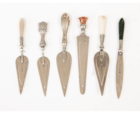 Six Edwardian silver bookmarks, four being trowel shaped, wto Birmingham 1907, Crisford &amp; Norris mother of pearl and&nbsp