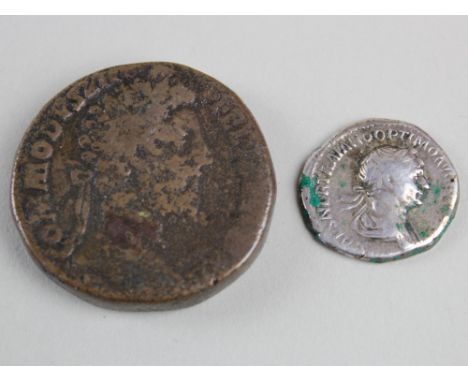 Commodus brass sestertius, Rome Mint 187 A.D., Sear 5797, reverse:- Felicitas standing left, holding patera and long sceptre,